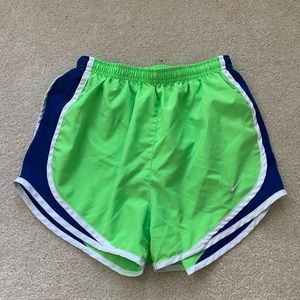 Nike Women's Tempo Dry Core 3'' Running Shorts - Green/navy